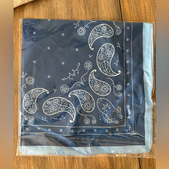 NEW! Blue Floral Faux Silk Hair Scarf/Headscarf/Bandana - Picture 5 of 5